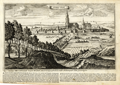 136043 Profiel van Amersfoort uit het zuidwesten vanaf de Amersfoortseberg, met op de voorgrond de ...